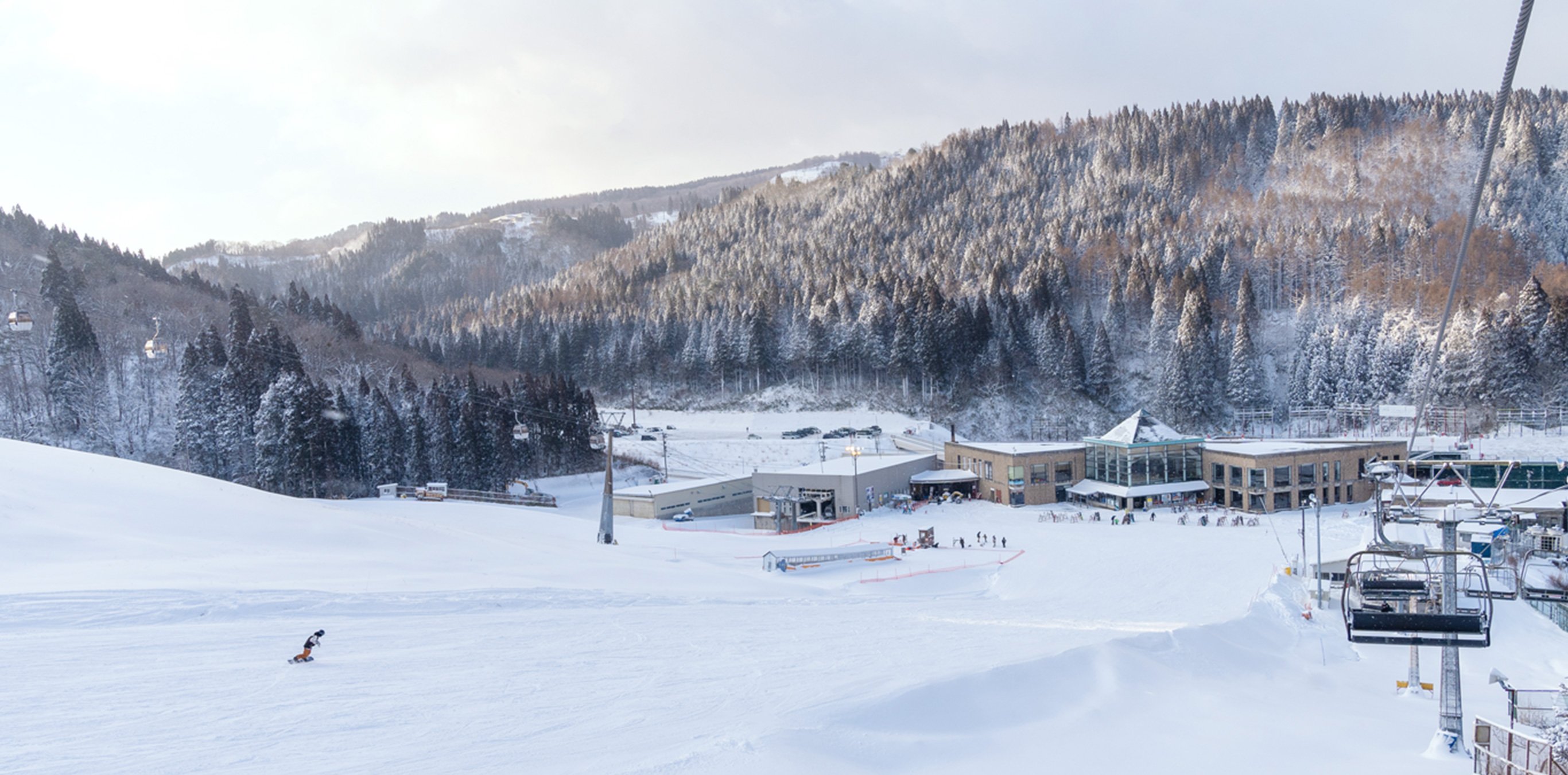 ⛷️ 윙힐스 시라토리 리조트 스키장 이미지 6